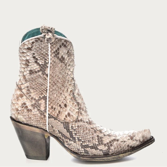 Corral Boots - WOMEN'S GENUINE FULL PYTHON SNIP TOE ANKLE BOOT WITH ZIPPER - Picture 1 of 9